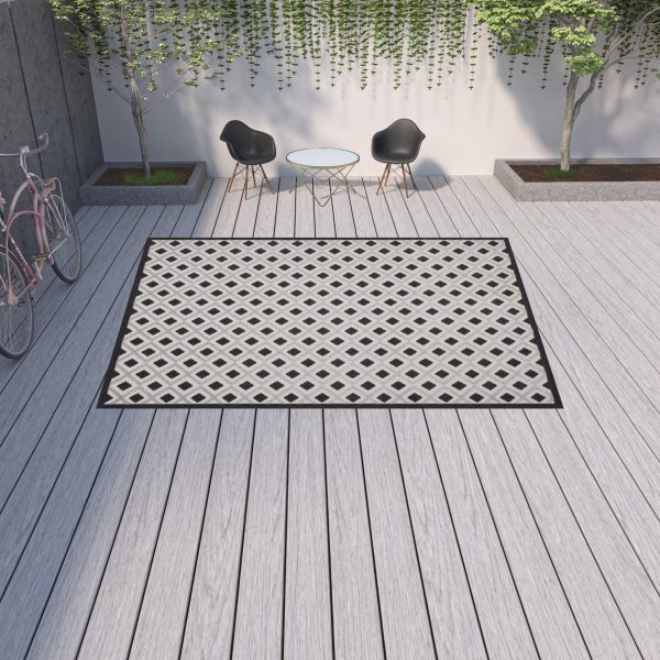 10  X 13  Black And White Gingham Non Skid Indoor Outdoor Area Rug For Sale