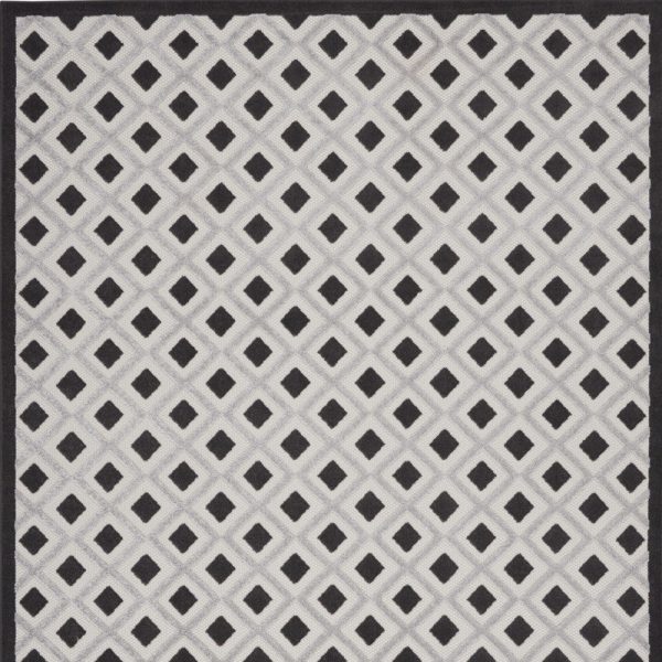 10  X 13  Black And White Gingham Non Skid Indoor Outdoor Area Rug For Sale