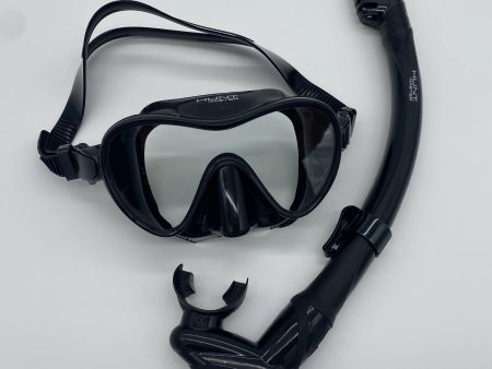 Hunt Master Bellambi Mask and Snorkel Set ( no container) Online